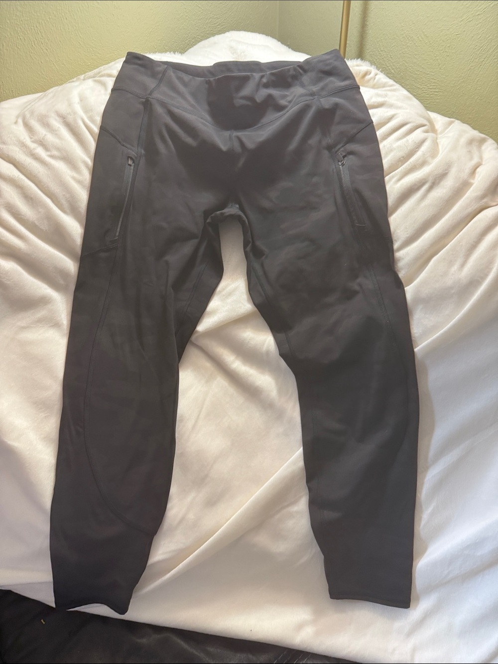 Athleta Black Athletic Leggings with Zipper Pockets